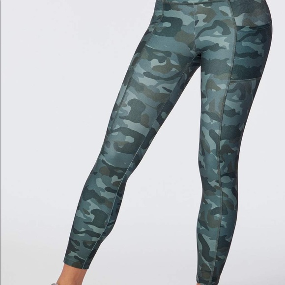 Leggings with matching sports bra - Picture 5 of 7